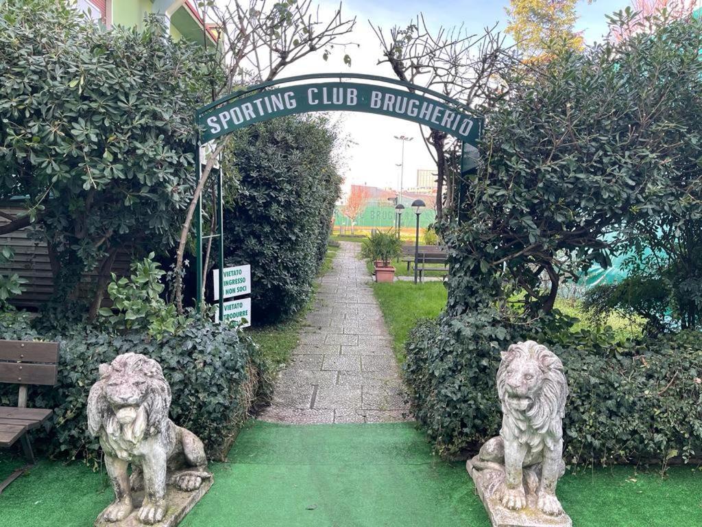 Hotel Sporting Brugherio Ngoại thất bức ảnh