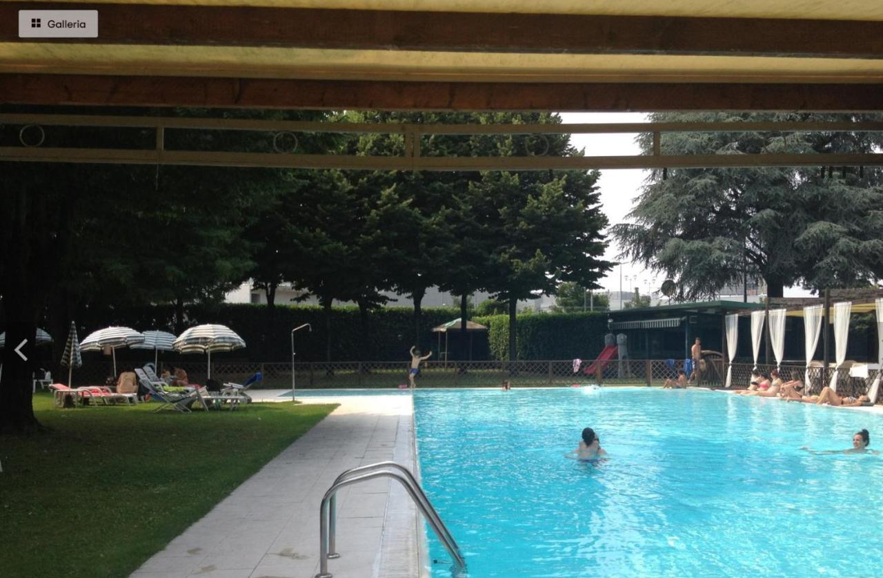 Hotel Sporting Brugherio Ngoại thất bức ảnh