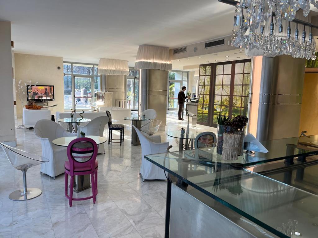 Hotel Sporting Brugherio Ngoại thất bức ảnh