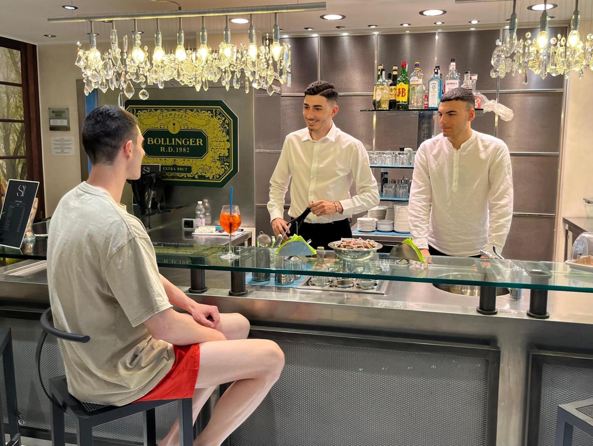 Hotel Sporting Brugherio Ngoại thất bức ảnh